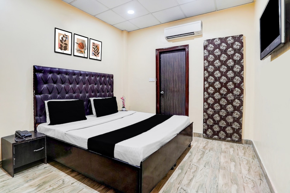 Collection O by OYO Burlton Park Jalandhar Formerly Hotel R1 Inn, Jalandhar, Jalandhar