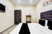 Collection O by OYO Burlton Park Jalandhar Formerly Hotel R1 Inn