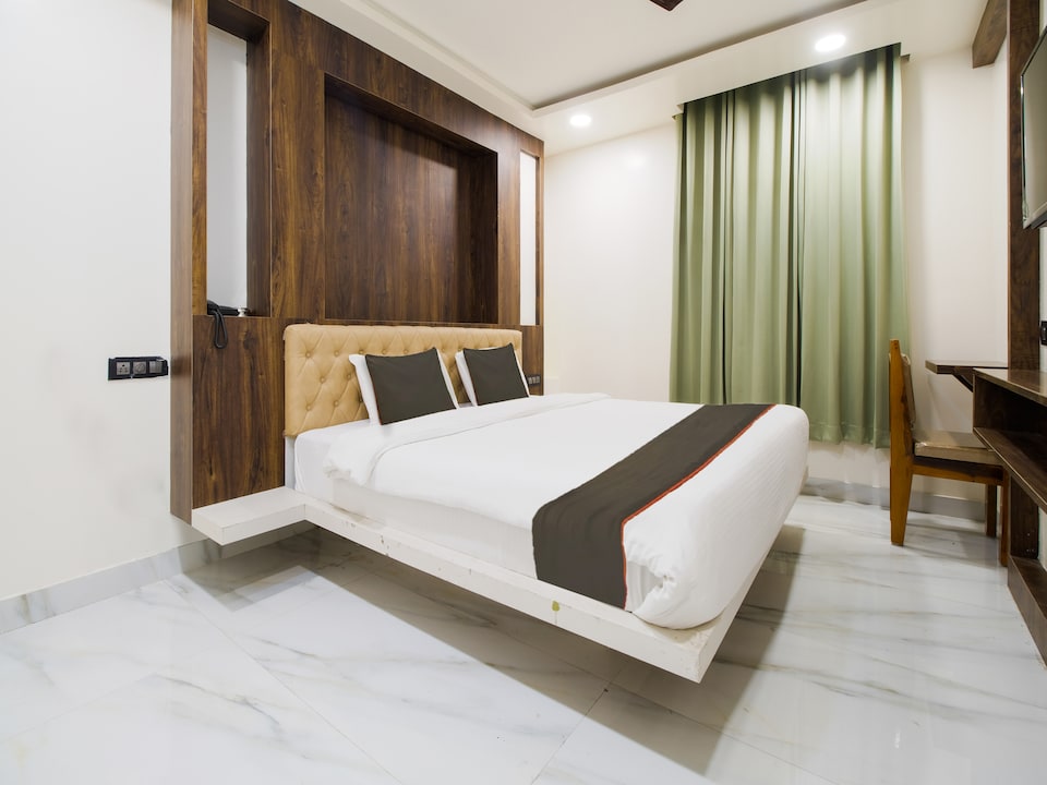 OYO Flagship Green Terminal , Governorpet Vijayawada, Vijayawada