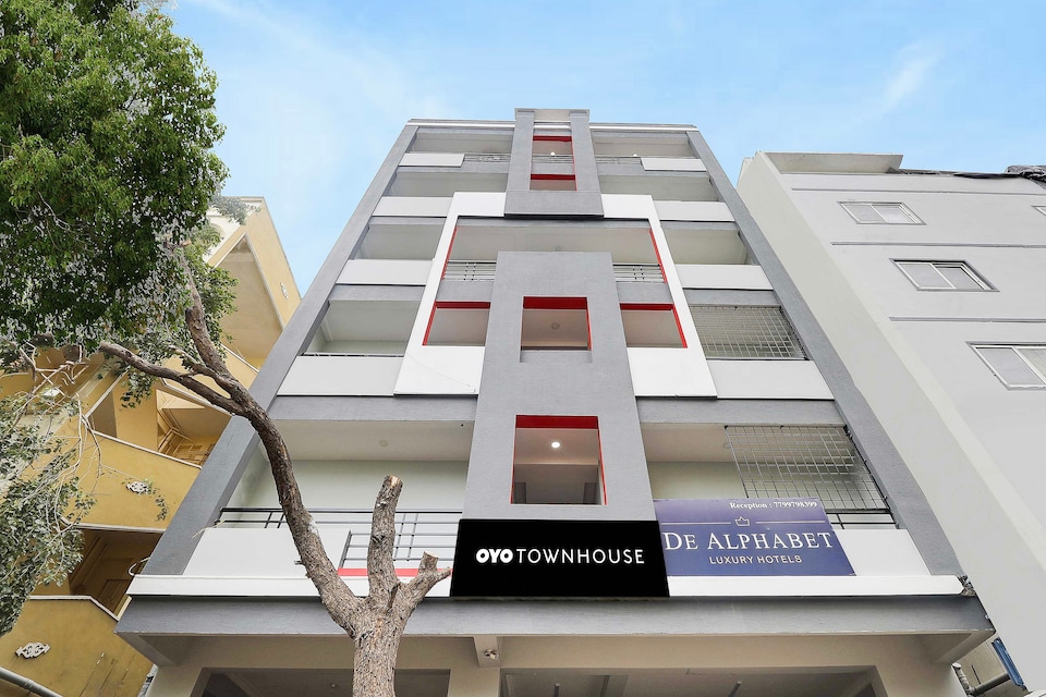 Super Townhouse De Alphabet Kukatpally Near Nexus Mall, Kukatpally, Hyderabad
