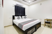 Townhouse De Alphabet Hotel Kukatpally Nexus Mall