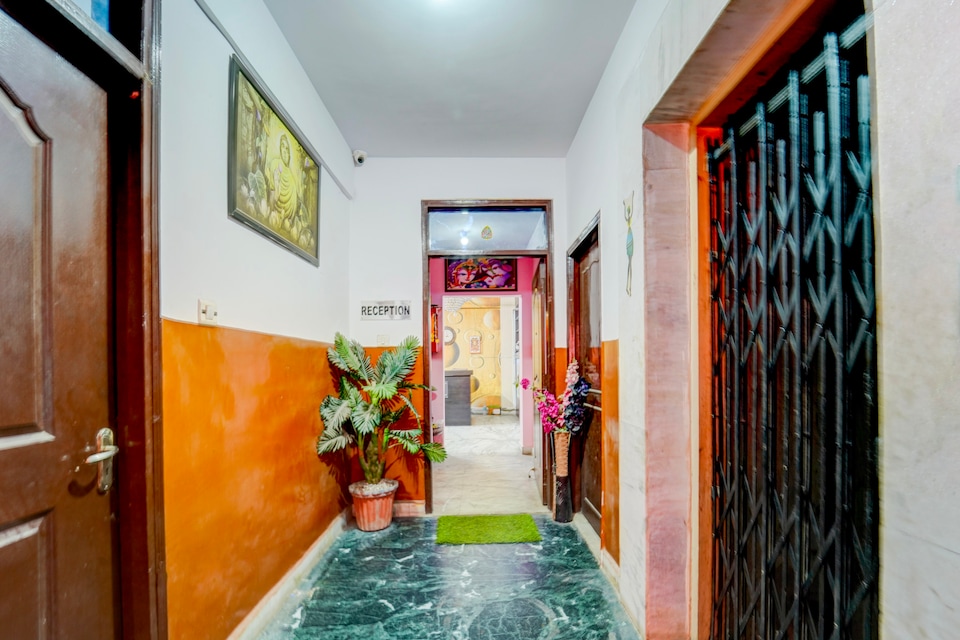 OYO 816383 Hotel New Savera, Boring Road Patna, Patna