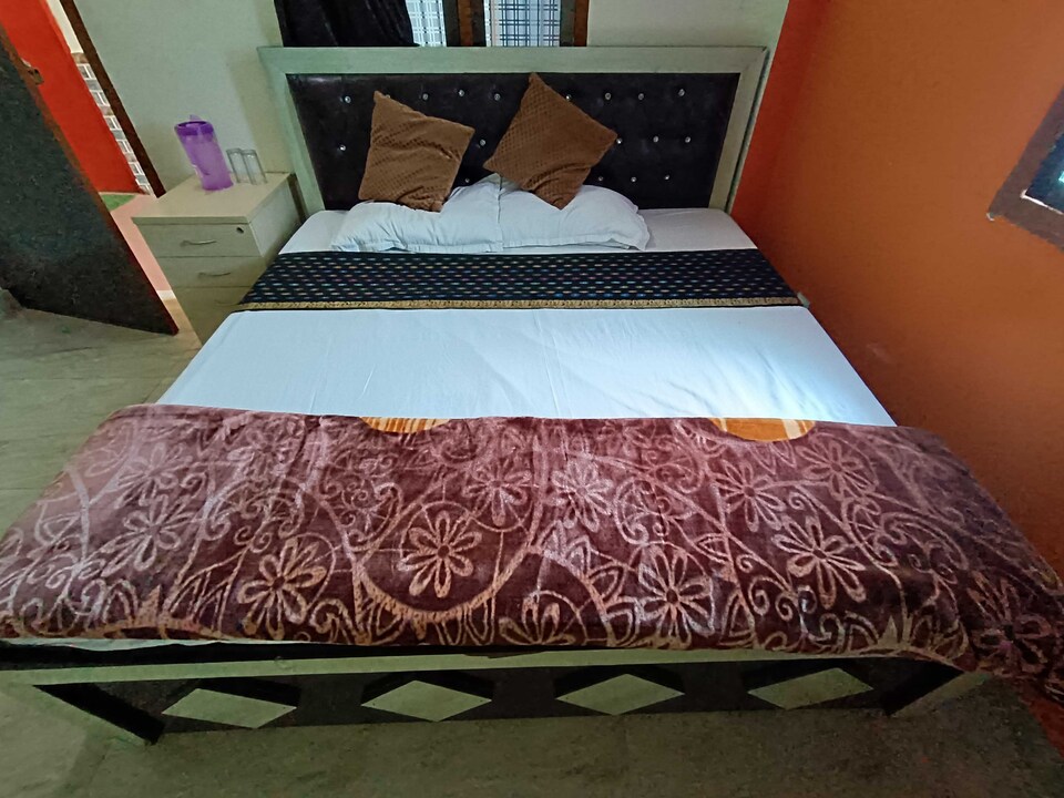 POP HOME 81640A Shri Ram Bhawan Ayodhya Dham , Ayodhya, Ayodhya