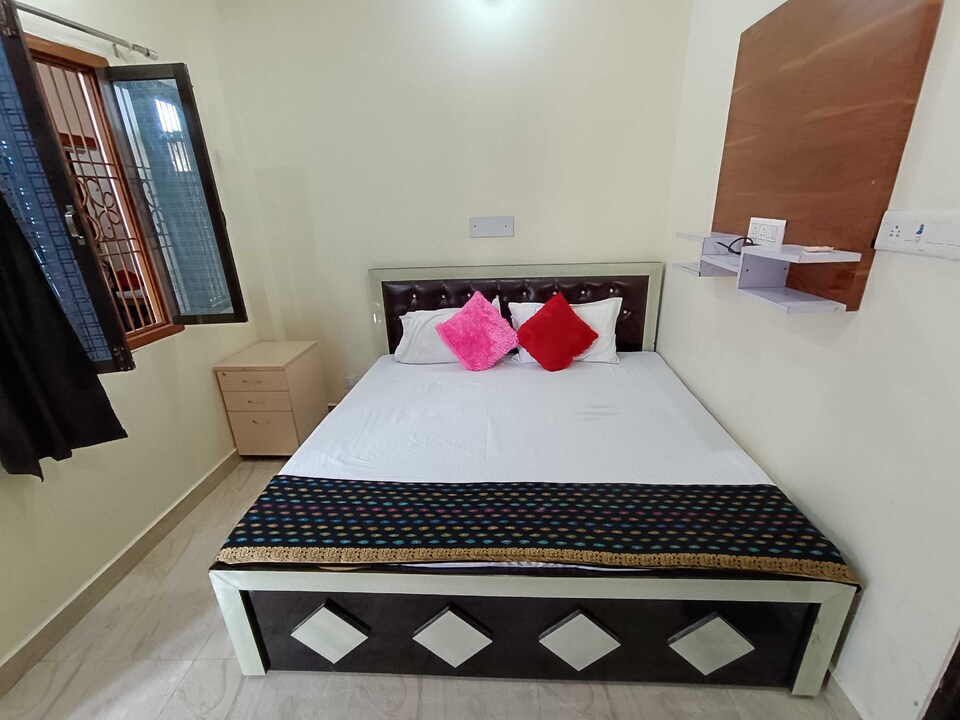 POP HOME 81640A Shri Ram Bhawan Ayodhya Dham , Ayodhya, Ayodhya