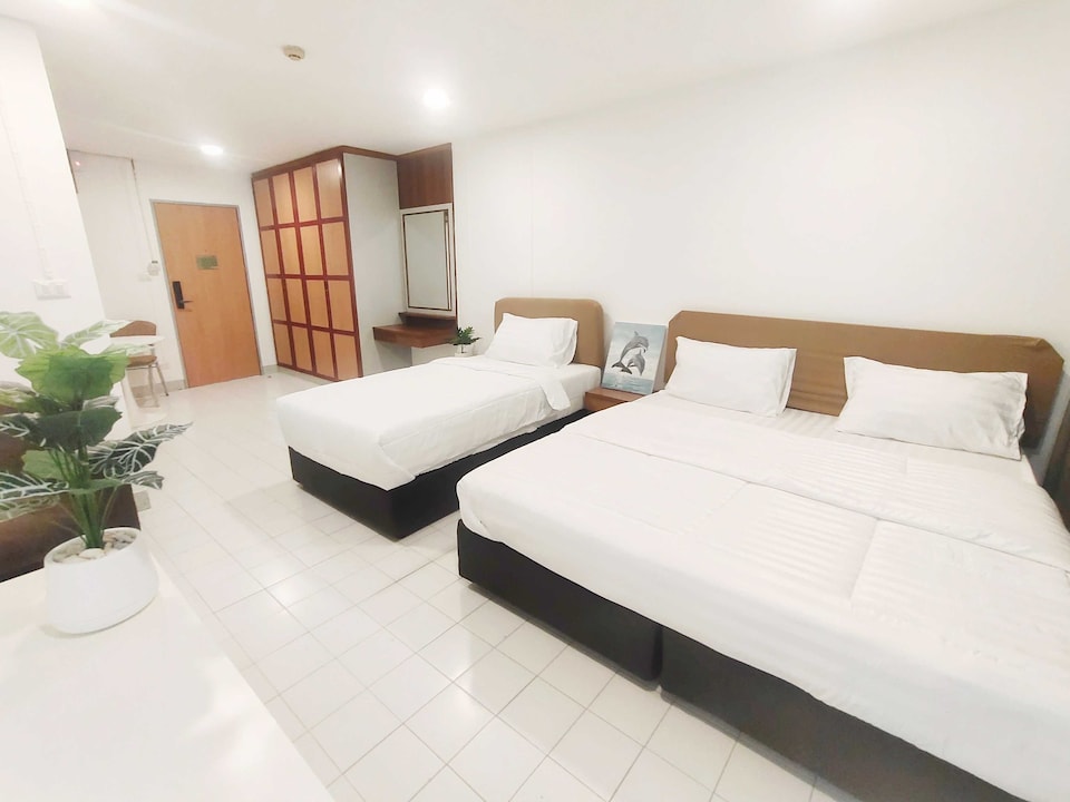 OYO 75446 Travis Inthamara 49, Ratchada, Bangkok