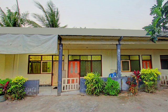 Hotel O Penginapan 3 Bersaudara Near Pasar Sengkol