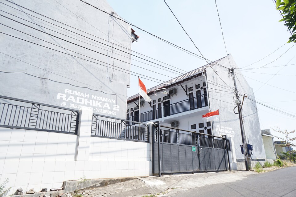 OYO Life 92886 Rumah Nyaman Radhika 2 Syariah, Tuban, Tuban