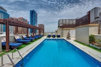 OYO HOME 1103 Class Hotel Apartments