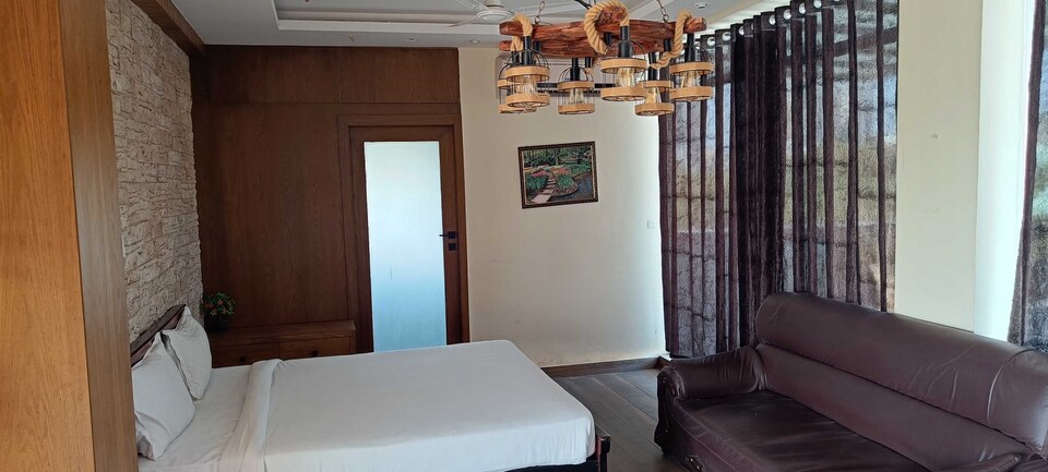 POP 81655A Sri Happy Stay Hotel , Abids-Nampally, Hyderabad