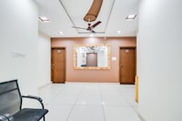 Super Collection O Indore Near Omax City 1