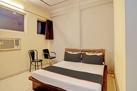 OYO Flagship Hotel Lakshmi Palce