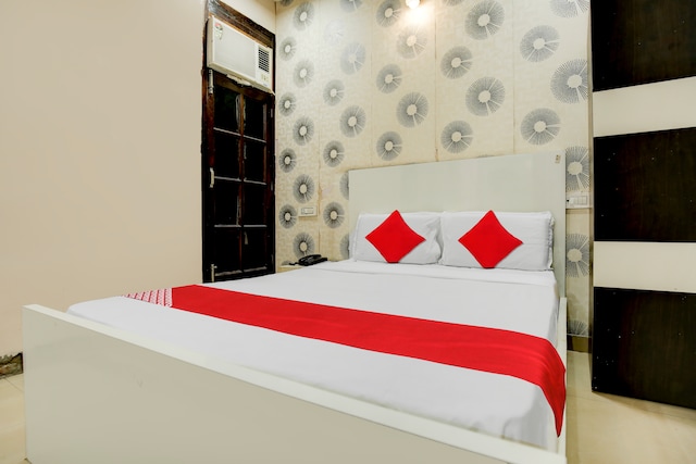 OYO Flagship Hotel K7 Inn