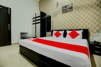 OYO Flagship Hotel K7 Inn