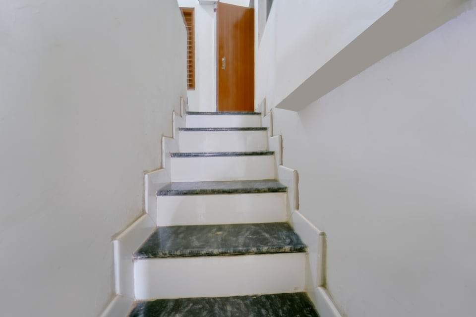 HOTEL O RAMESHWARAM, Railway Station Begusarai, Begusarai