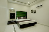 Collection O Ovel Hotel Grand