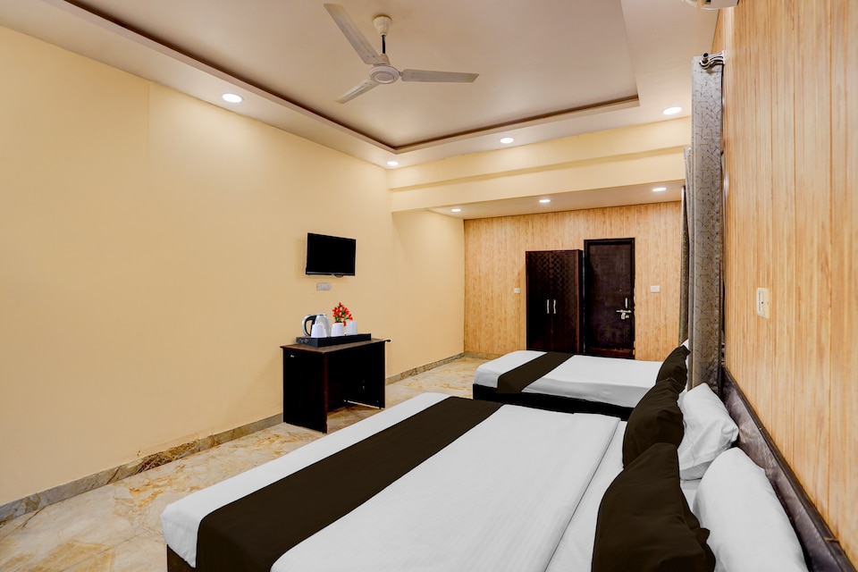 Collection O New Lucknow University Campus Formerly Tulsi Hotels And Lawn, Vikas Nagar Lucknow, लखनऊ