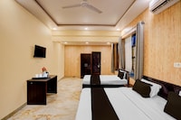 Super Collection O New Lucknow University Campus Formerly Tulsi Hotels And Lawn