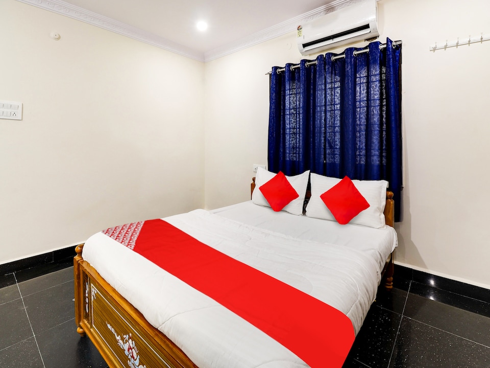 OYO Flagship Friends Luxury Rooms, Madhapur, Hyderabad
