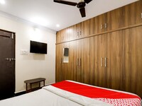 OYO Flagship Friends Luxury Rooms