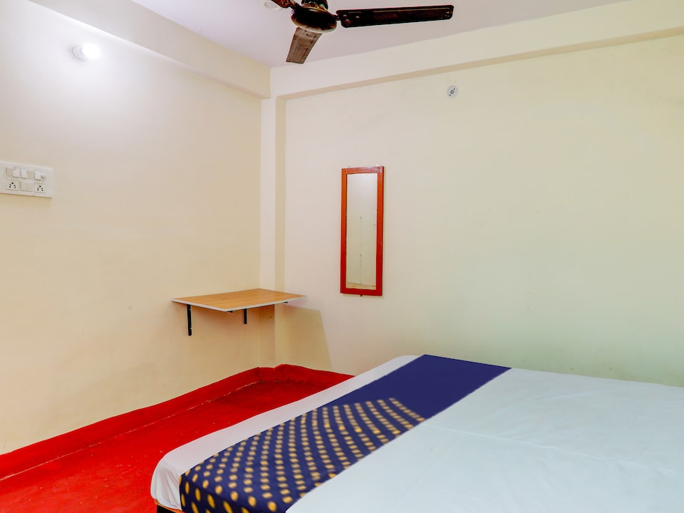 SPOT ON Traingle Guest House, Golghar, Gorakhpur