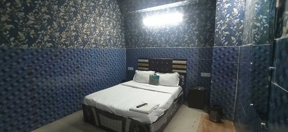 Live on DEL3091, Anand Vihar Delhi, Delhi