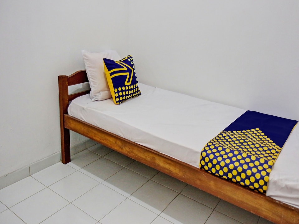 SPOT ON 92916 Batu Mas Homestay Syariah, Pasuruan, Pasuruan