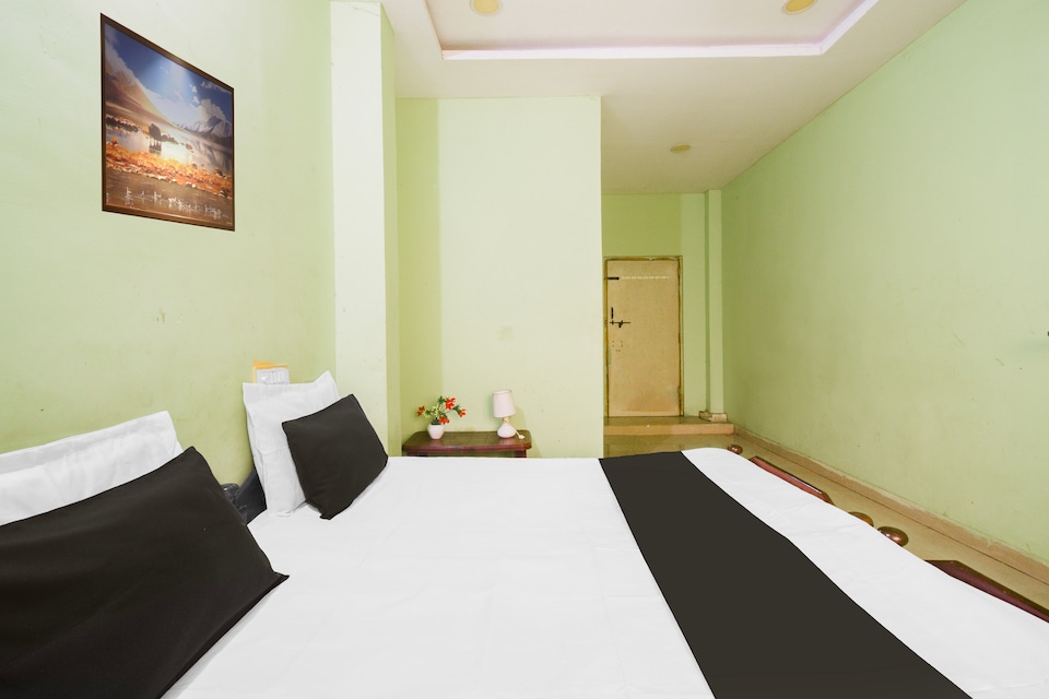 Hotel O Chandras Luxury Rooms, Sangareddy, Sangareddy