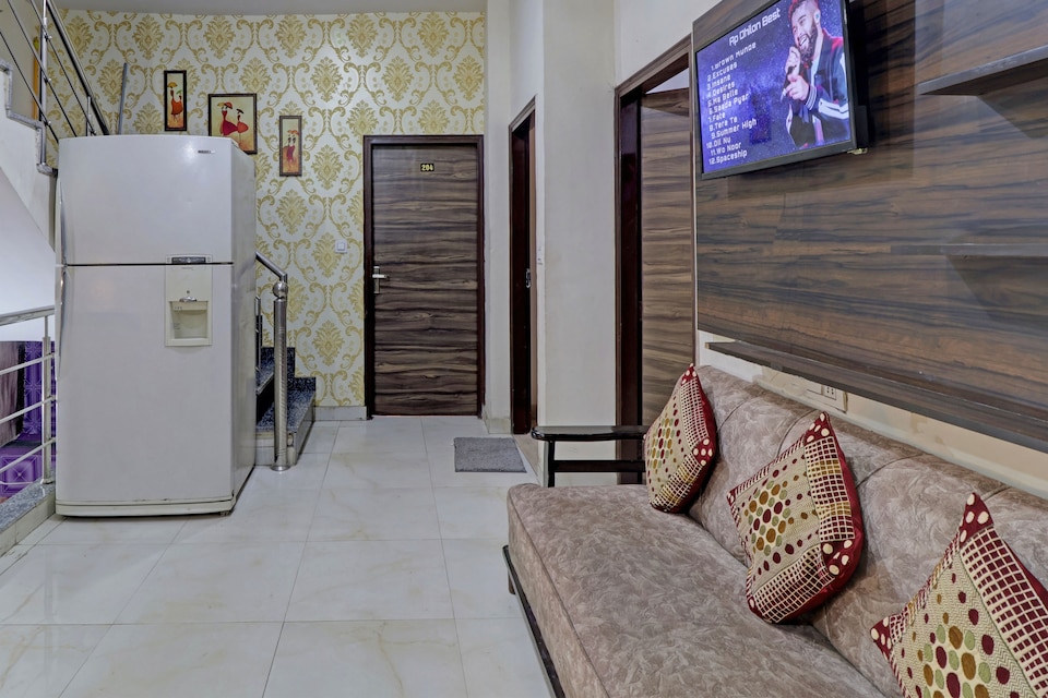 Hotel O Inn, Zirakpur, Zirakpur