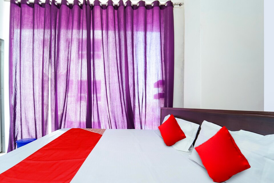 OYO Flagship Pal Banquet Hall & Guest House, Danapur, Patna