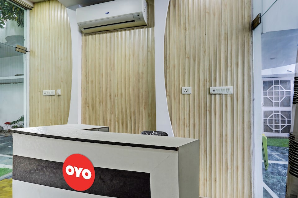 OYO Flagship Rathour Palace , Mahanagar Lucknow, Lucknow