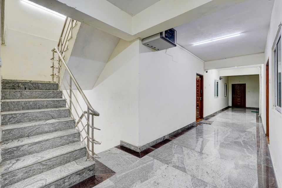 Super Collection O Sathyabama University Sithalapakkam Formerly Srinivasa Residency, OMR Chennai, Chennai