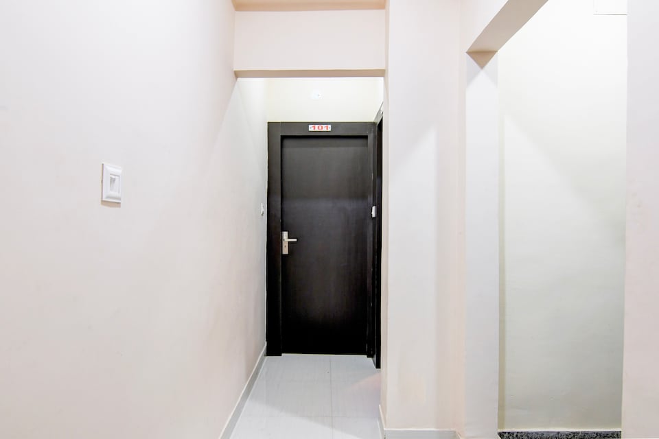 Hotel O Himgiri Guest House., Rajarhat Kolkata, Kolkata