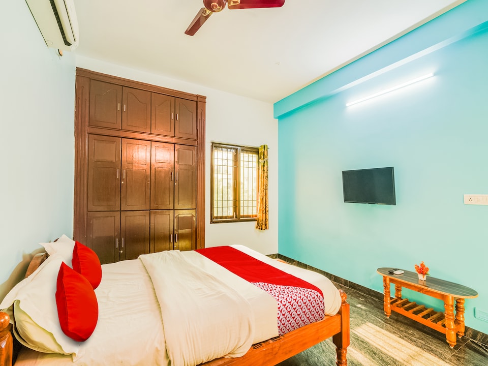 OYO Flagship Chendur Castle , Velachery, Chennai