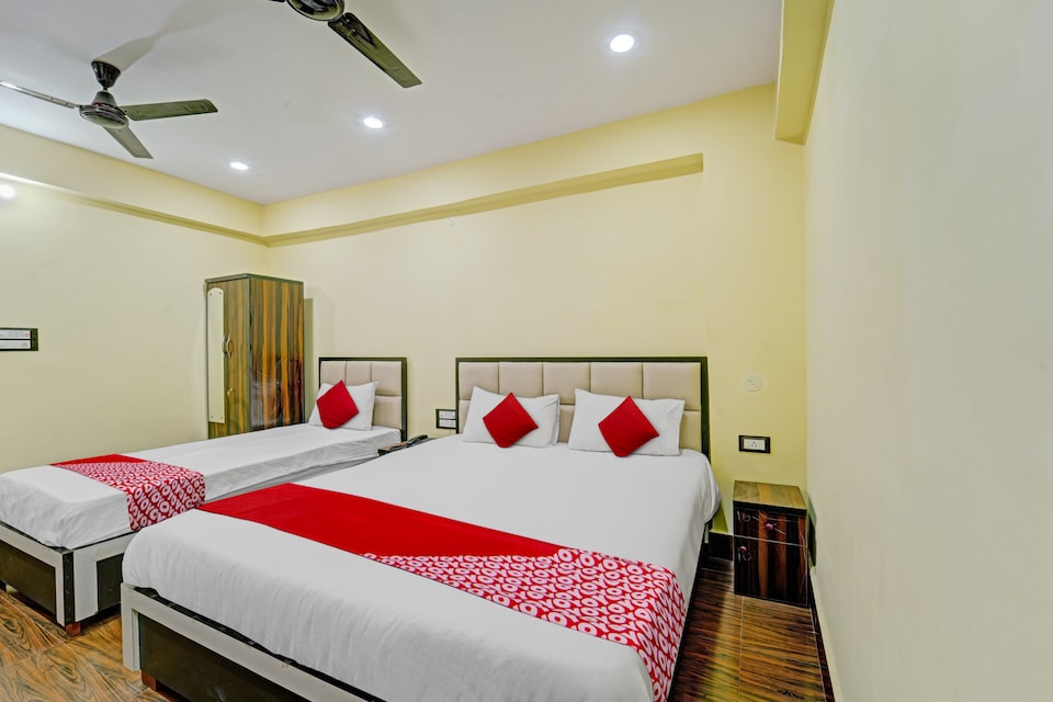 OYO Flagship Hotel Vibrant Satsang Chowk, Deoghar, Deoghar