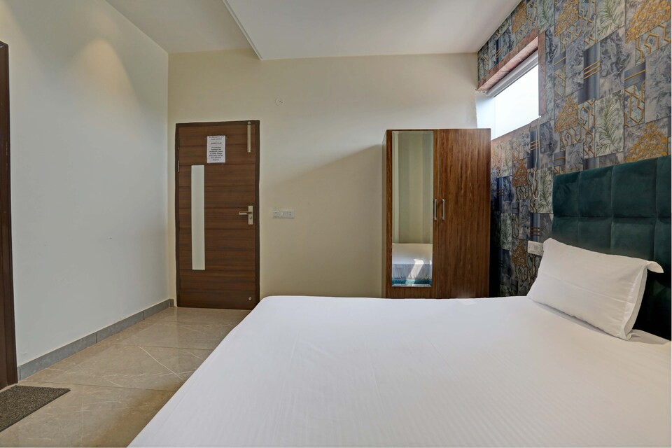 OYO Hotel A Grand Residency , Civil Lines Ludhiana, Ludhiana