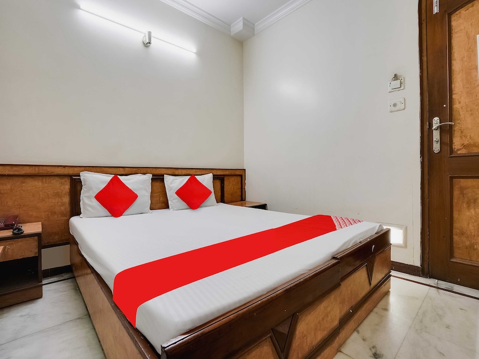  Hotel O Raj Palace, Ahmedabad Railway Station, Ahmedabad