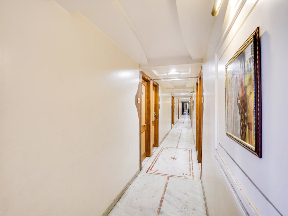  Hotel O Raj Palace, Ahmedabad Railway Station, Ahmedabad