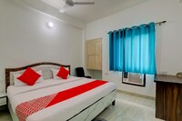 OYO Flagship Hotel Suraj , Banquet Hall & Restaurant