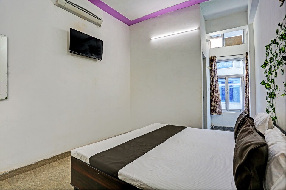 OYO Flagship Hotel Red Rose, Narnaul City, Narnaul