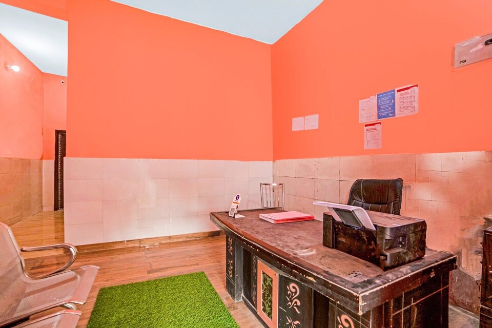 POP 81710A Virat Guest House, North Delhi, Delhi