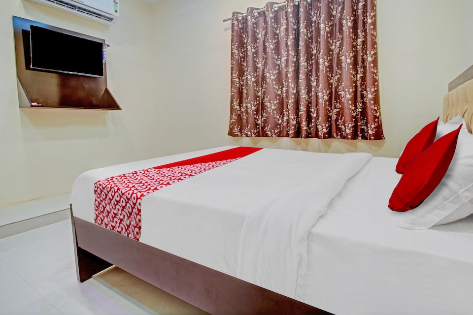 OYO Flagship Hotel Yes 24, Hingna Road Nagpur, Nagpur