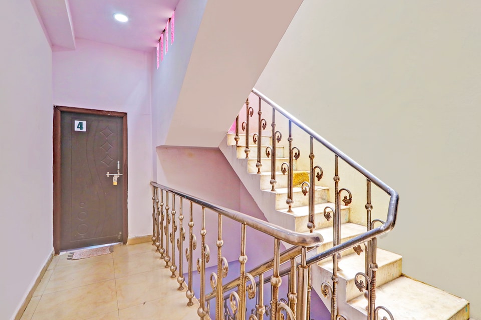Spot On Green Hostel & Lodge, Kamareddy, Kamareddy