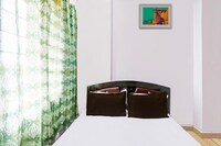 Spot On Green Hostel & Lodge