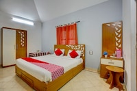 OYO Flagship Hill Bird Heritage Homes