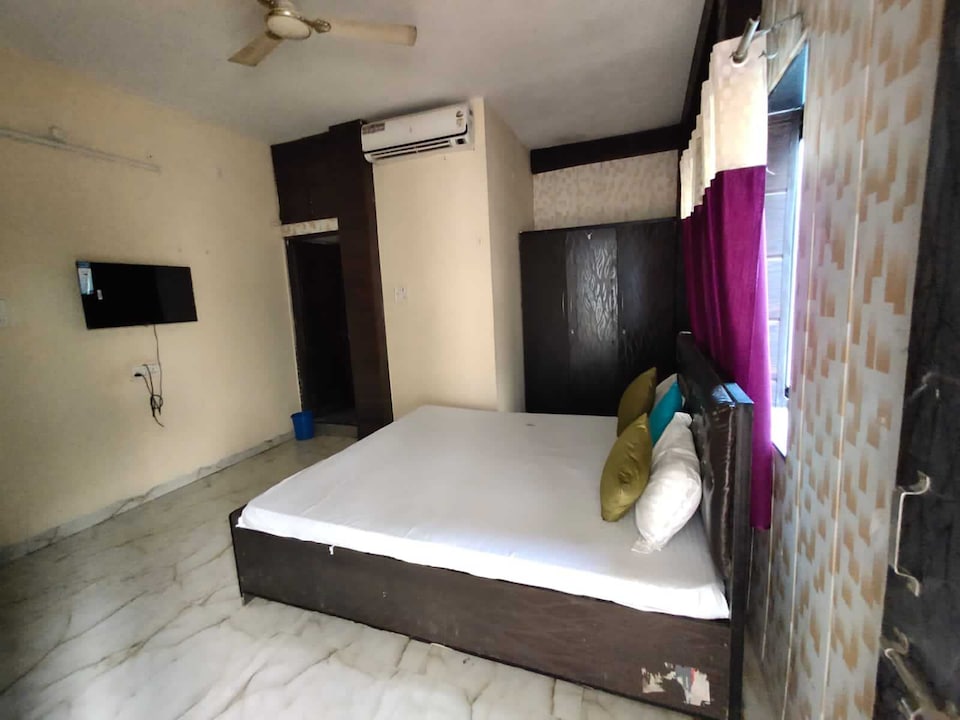 SPOT ON Hotel Rose Valley, Bhawarkua Indore, Indore