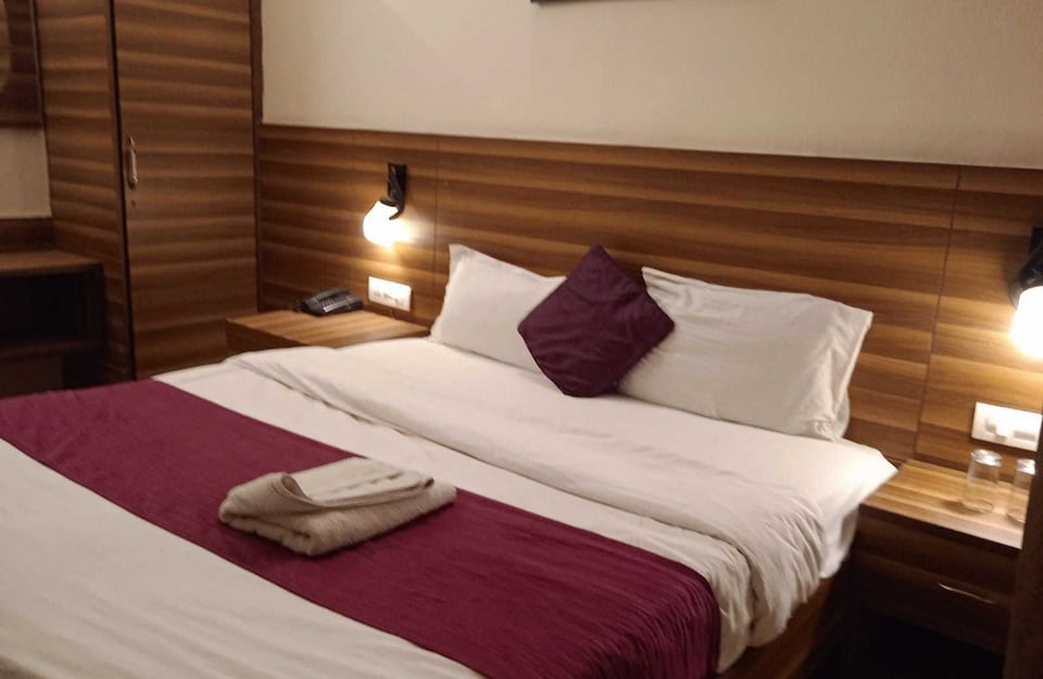 OYO Hotel Vijay Palace Dharamshala , Dharamshala Cluster, Dharamshala