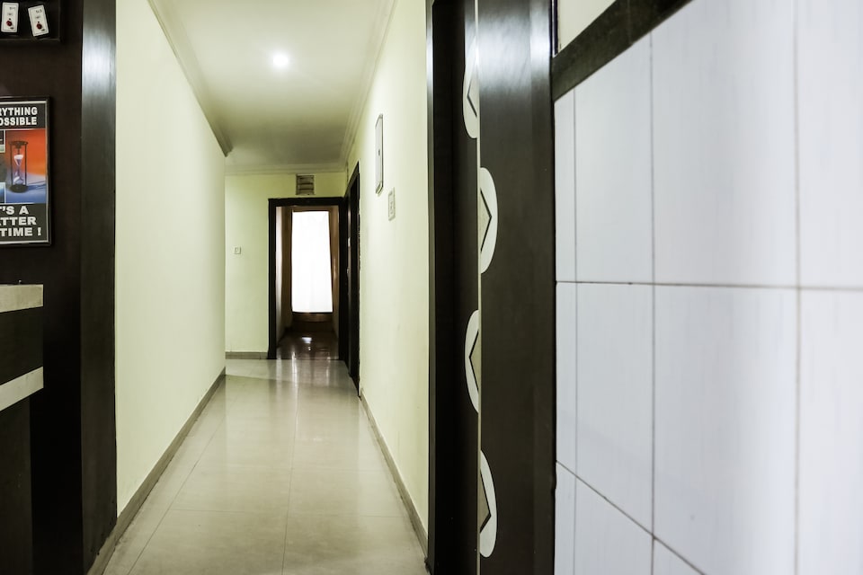 OYO Flagship Hotel G9, Sambalpur city, Sambalpur