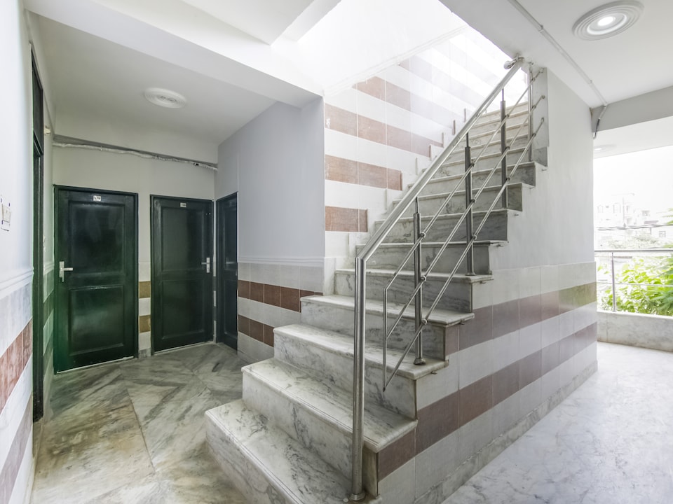 Hotel O Red Rose, North Delhi, Delhi