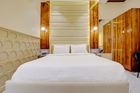 Collection O Palm Springs Beach Resort