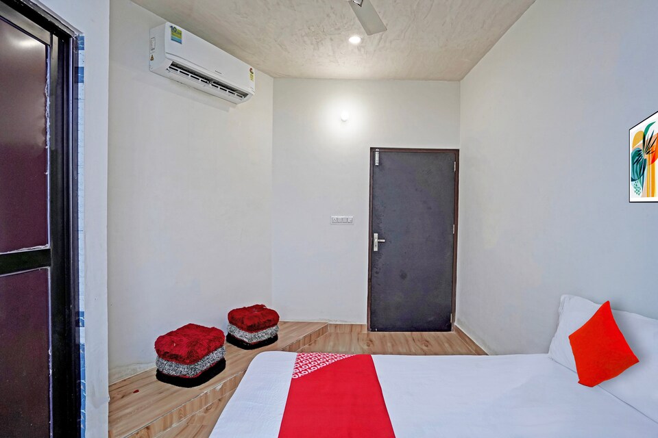 OYO Flagship Hang Out Resorts, Vaishali Nagar Jaipur, Jaipur